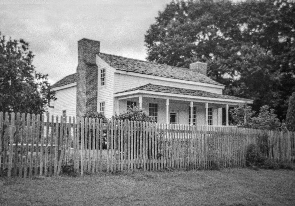 Heritage An old house at Heritage Park. McDonough, Flickr