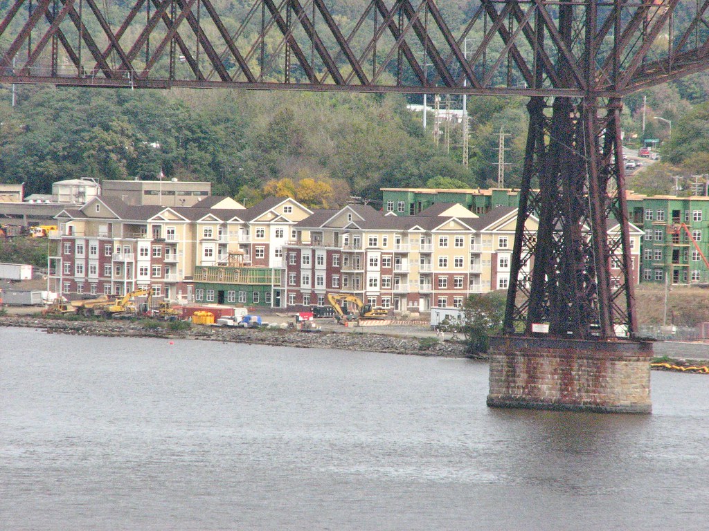 POUGHKEEPSIE NY OCT 2018 A new waterfront development seen… Flickr