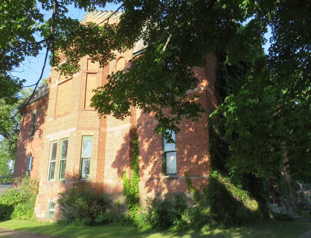 Old Ontonagon County Courthouse (Ontonagon, Michigan) Flickr