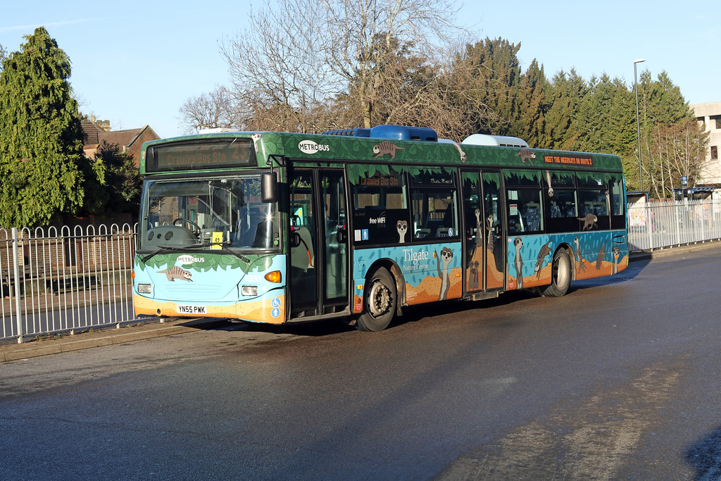 6553 Crawley Bus Station 16th December 2017 E1914 David Heath Flickr
