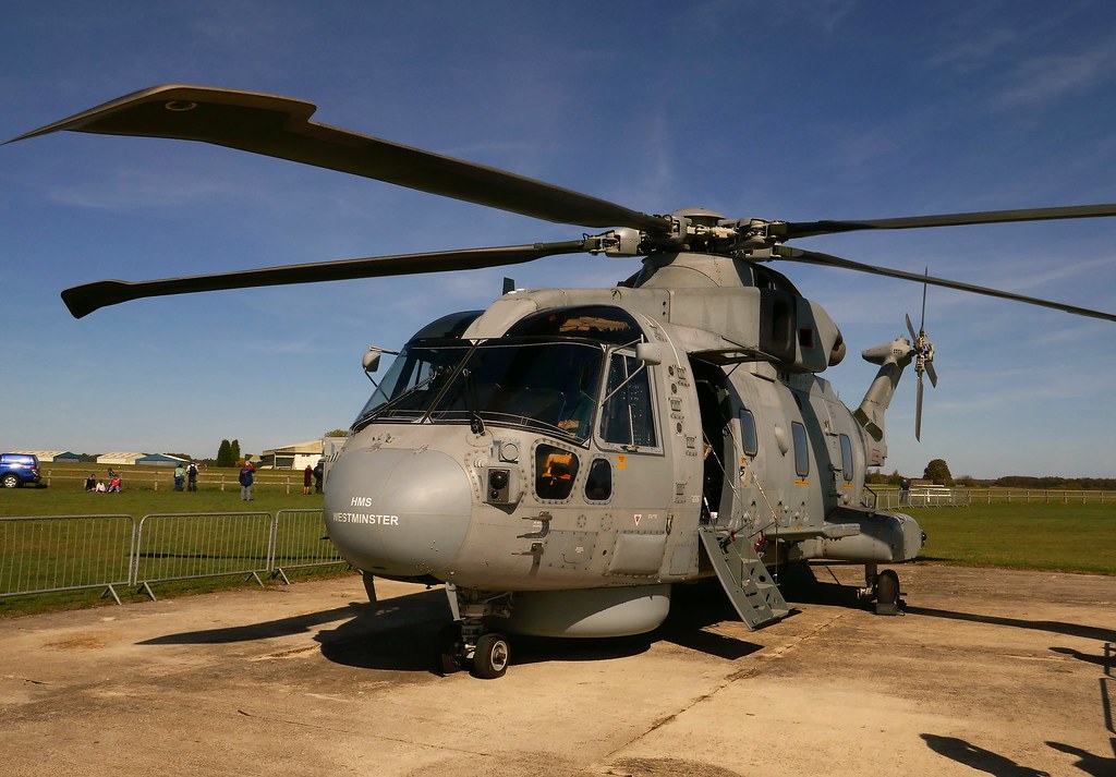 Helicopter Cotswold Airport Vintage Festival jacquemart Flickr