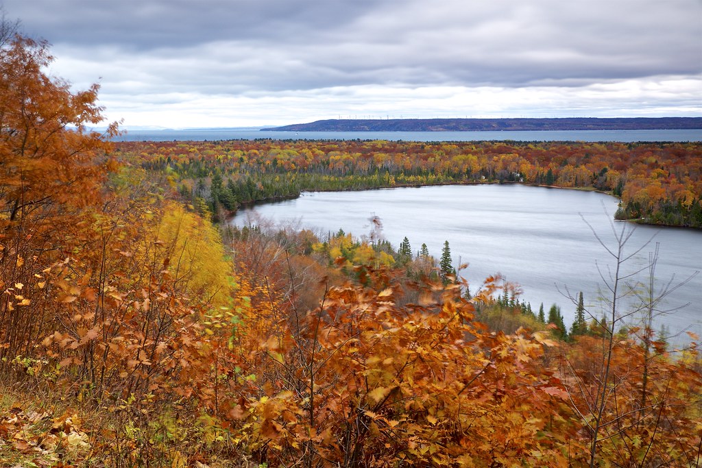 mission hill overlook Spectacle Lake Bay Mills Township Ch… Flickr