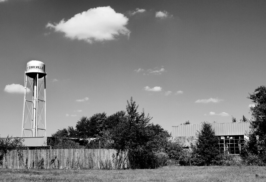 Earlville, Illinois Earlville was named after Earlville, N… Flickr