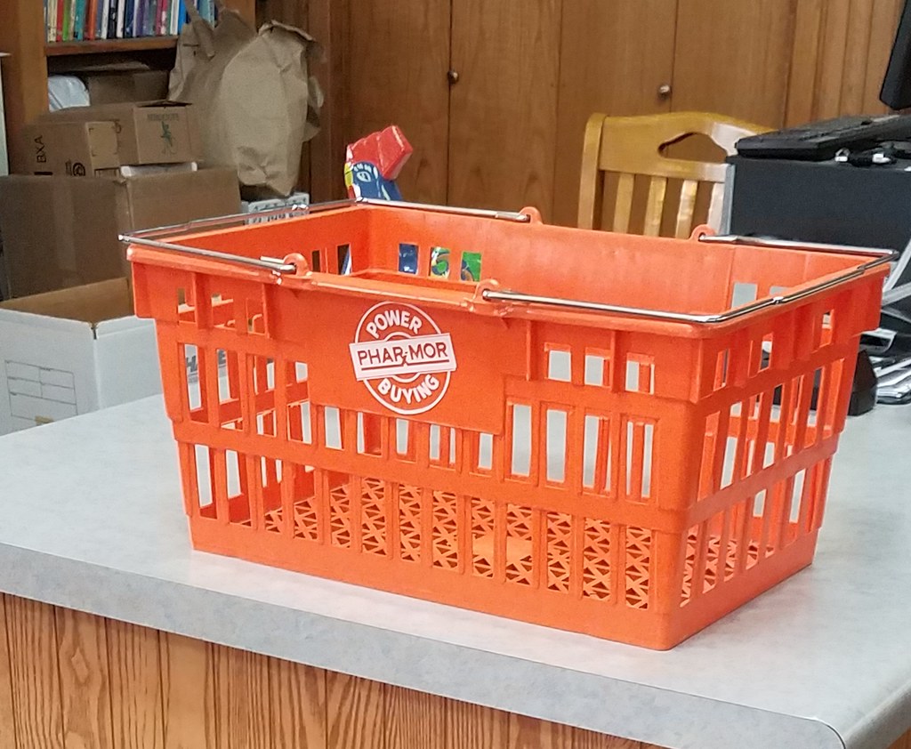 PharMor basket (Olde Orchard Antique Mall Egg Harbor, W… Flickr