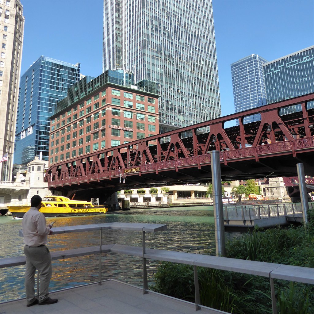 Chicago, Riverwalk, Wells Street Bridge over the Chicago R… Flickr