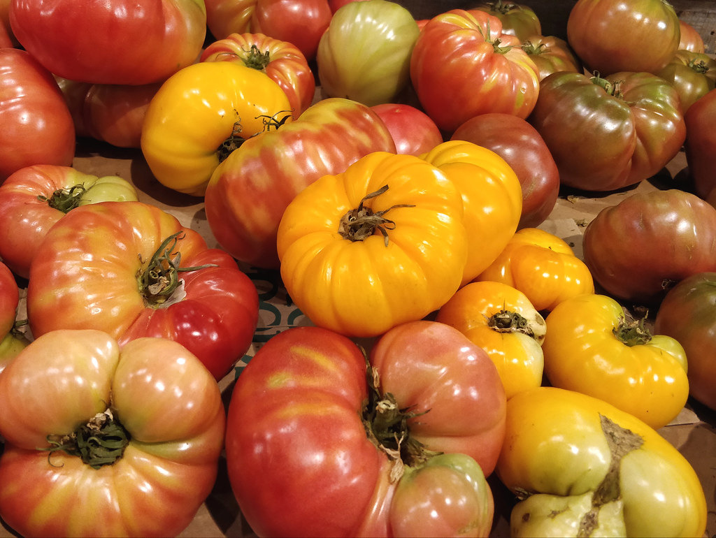 Heirloom tomatoes at Wholefoods Ruth Hartnup Flickr