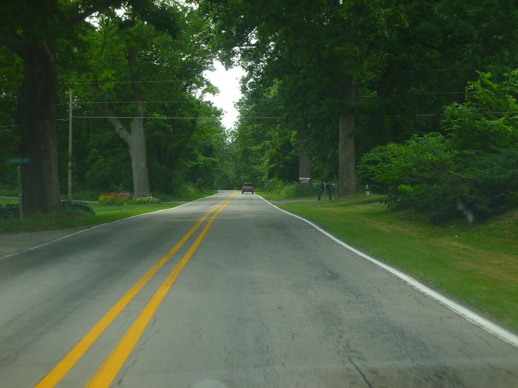 Patterson Lake Rd, outside Pinckney, MI Ryan busman_49 Flickr
