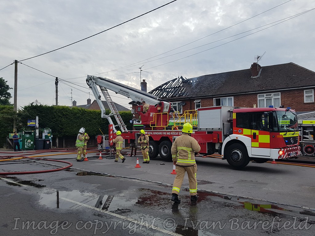 6PF, CoOp, Clayhill Road, Burghfield Common 23.6.18 Flickr