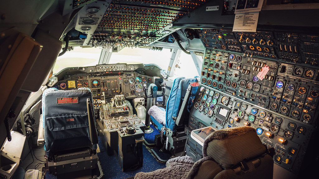 Cockpit Boeing 747200, Aviodrome, Lelystad. Here I'm too… Flickr