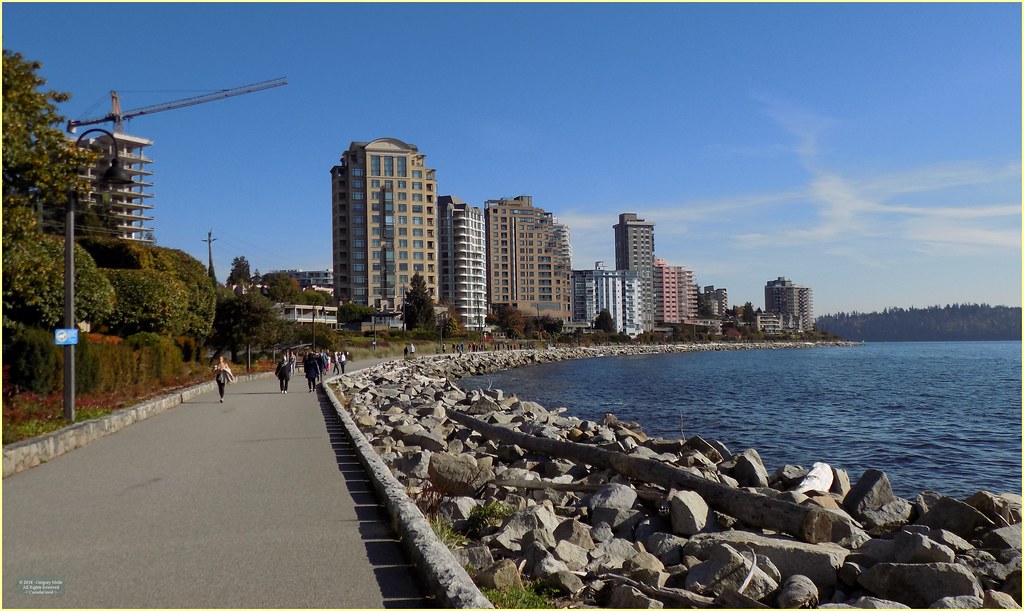 Dundarave Seawalk, West Vancouver BC18j25 View looking eas… Flickr