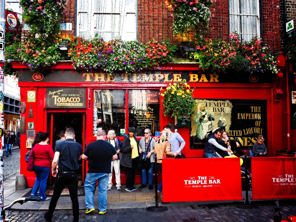 Good Ol' Temple Bar, Temple Bar area, Dublin smallP916044… Patrick