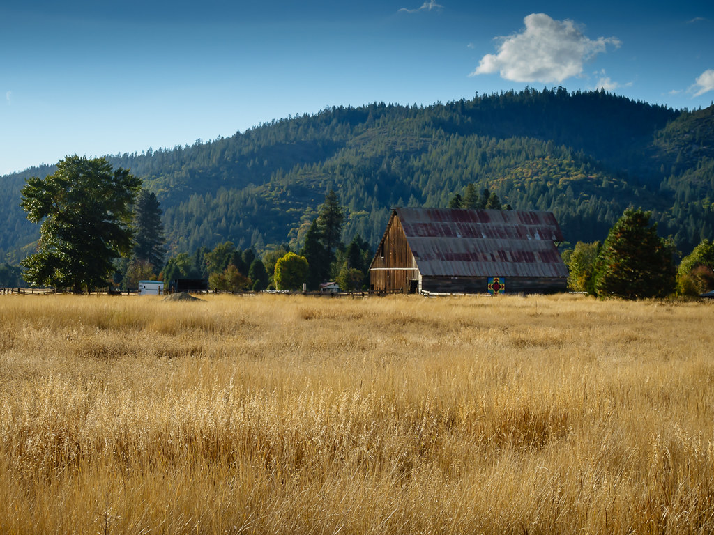 Dyrr Barn, Quincy, CA Fazia_ Flickr