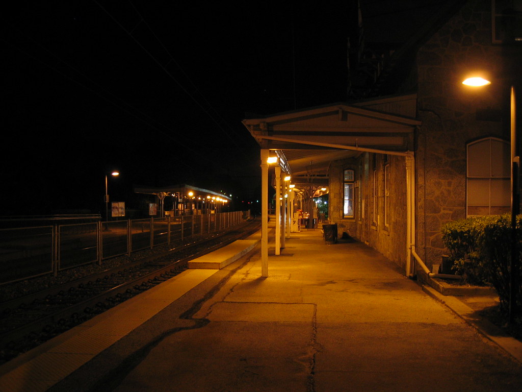 Commuter rail station SEPTA R3 regional rail station, Swar… Flickr