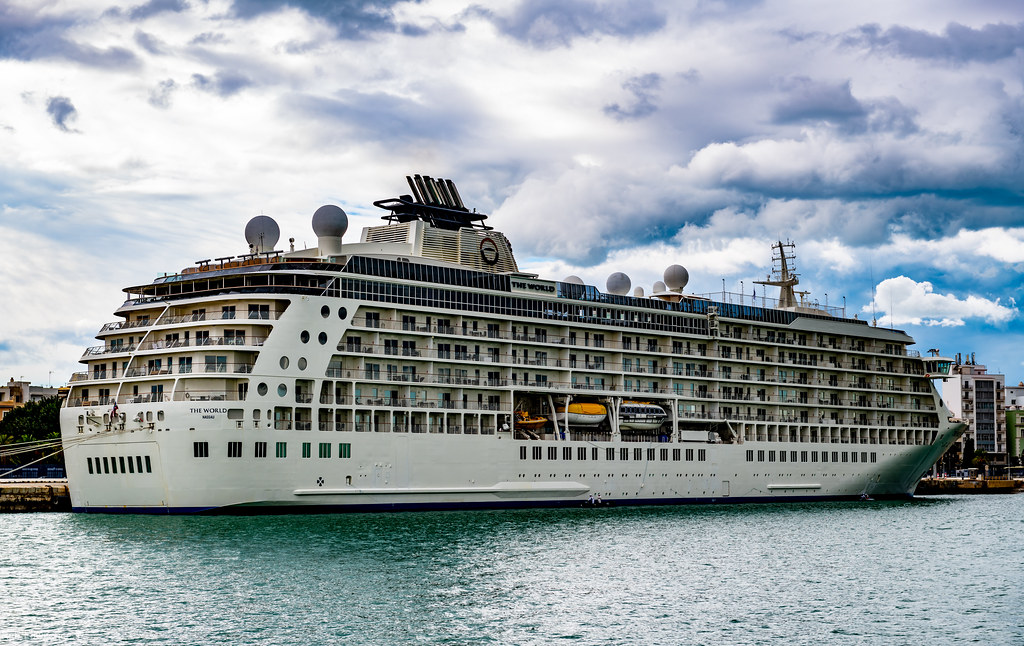 The World Cruise Liner Berthed Cadiz Spain.. Rab