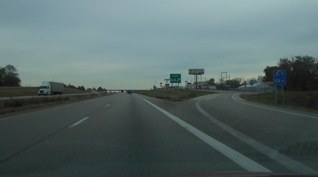 Sweet Springs, MO I70 & US 40 Sweet Springs, MO I70 &… Flickr