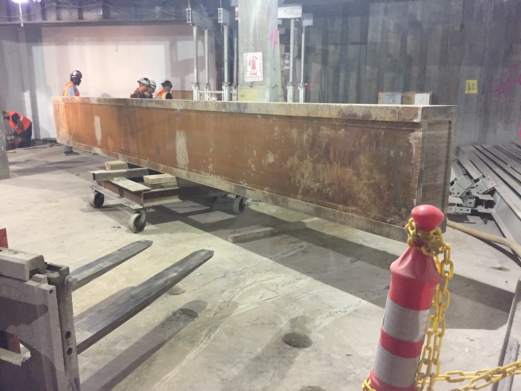 Prepared steel girder for the 43rd Street permanent load t… Flickr