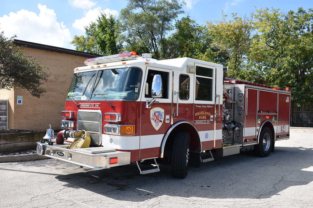 Highland Park (IL) Fire Department Engine Co. 34 Niko Stefani Flickr