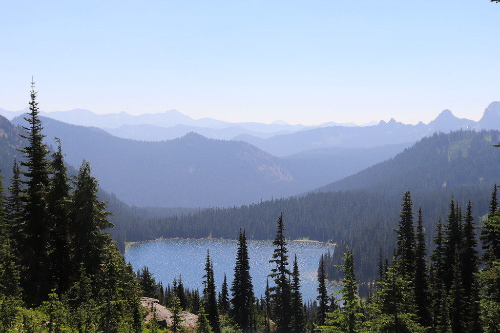 Dewey Lake Dewey Lake viewed from Naches Peak Loop trail. … Flickr