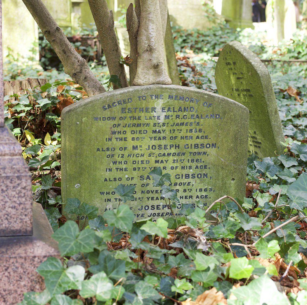 Family grave of Esther Ealand Highgate Cemetery West, Swai… Flickr
