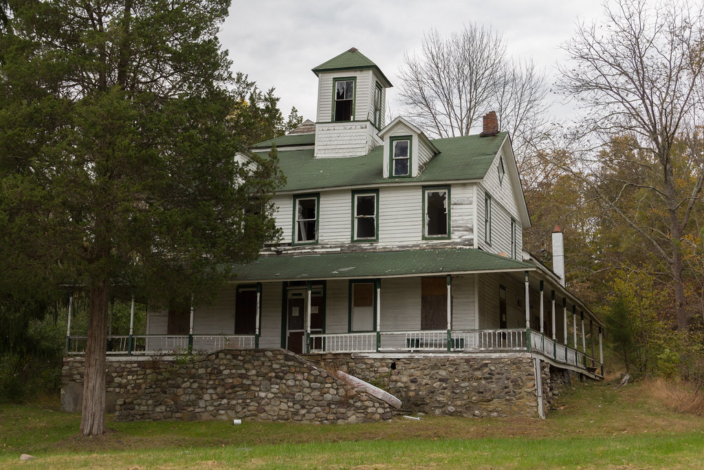 Delaware View House on The Old Mine Road The Delaware View… Flickr