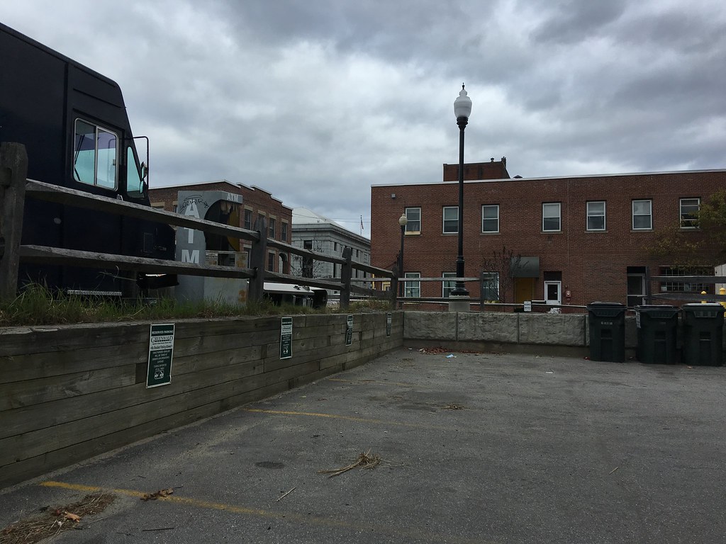 Greenwald Realty Parking Lot Keene Austin Dodge Flickr