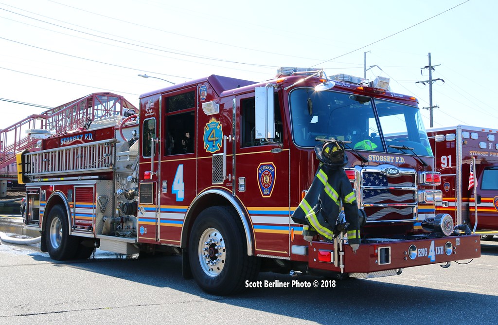 SYOSSET, NY FIRE DEPARTMENT ENGINE 4 Scott Berliner Flickr