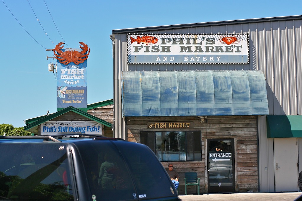 Phil's Fish Market Moss Landing, CA Scott Loftesness Flickr