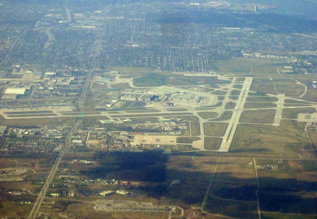 MKE Milwaukee Airport General Mitchell International Air… Flickr