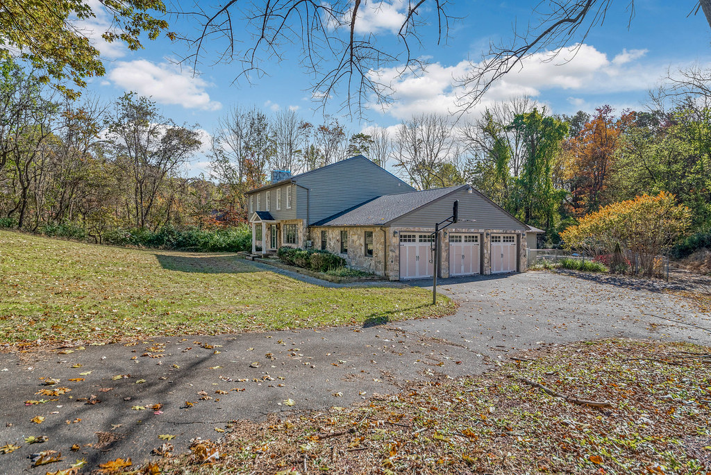 D75_5153 17 Beechwood Rd., Belvidere Stephen Harris Flickr