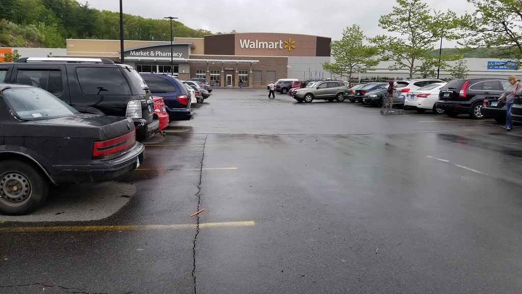 WalMart Naugatuck, CT Mike Kalasnik Flickr