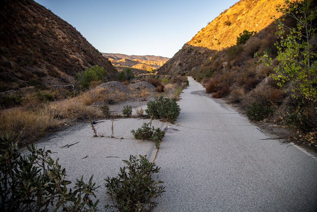 Lane Ends Old San Francisquito Canyon Road Replaced by new… Flickr