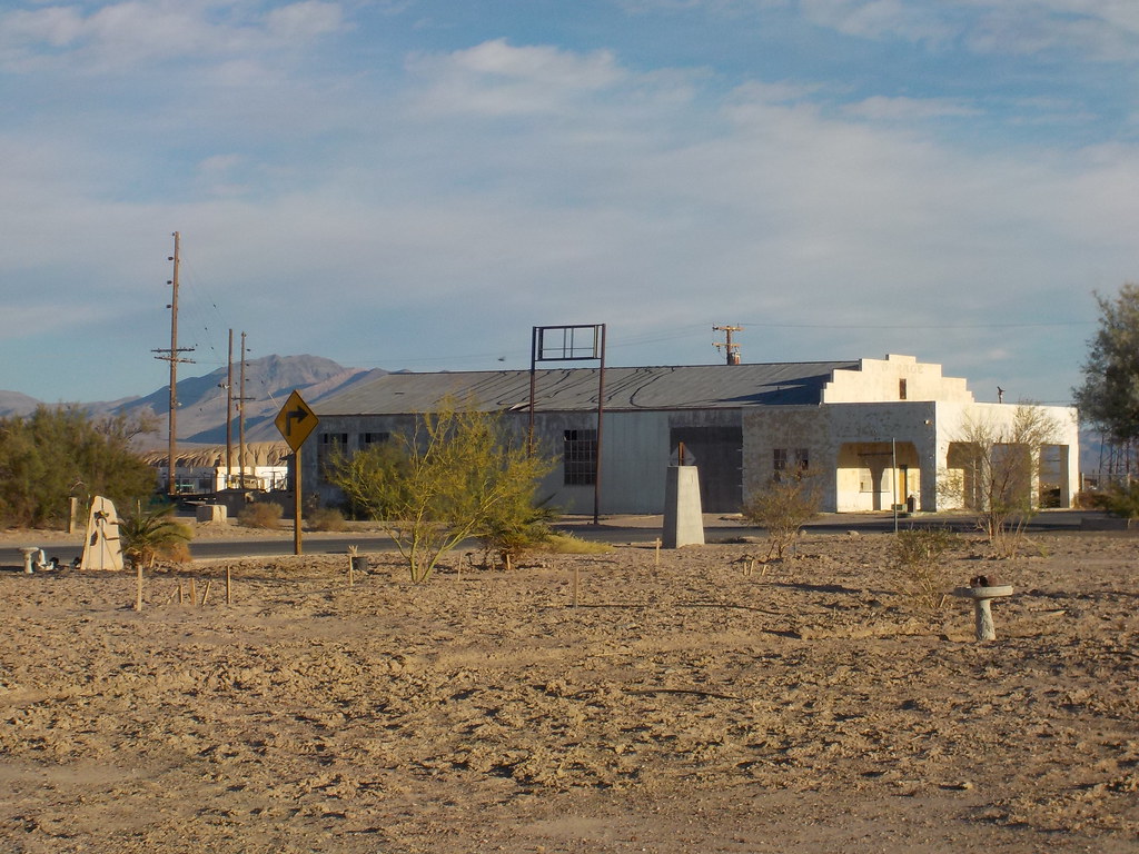 Death Valley Junction, California former filling station/g… Flickr
