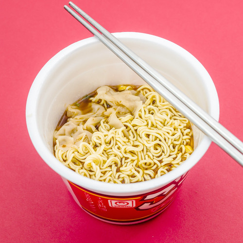 Maruchan Gotsumori Wonton Soy Sauce Ramen [マルちゃん ごつ盛り ワンタン… Flickr