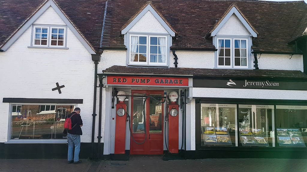Red Pump Garage (with geocacher) Alison Clayton Flickr
