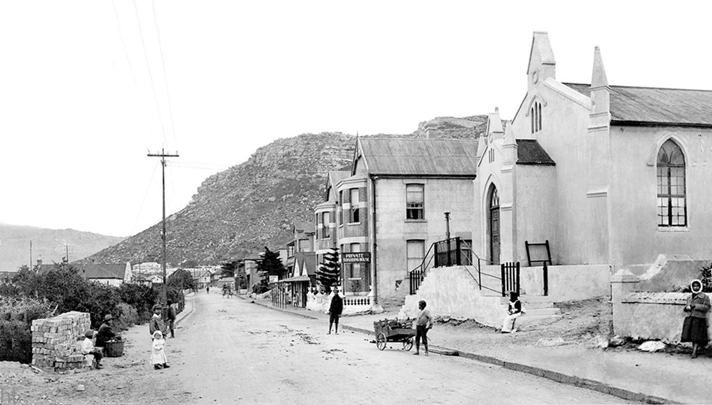 Main Road Kalk Bay On the right, on the corner of Rouxvill… Flickr