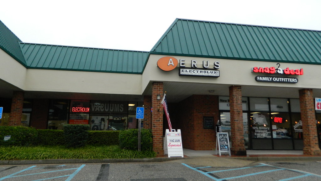 Williamsburg Pavilion Shops stores Aerus Electrolux (1,814… Flickr