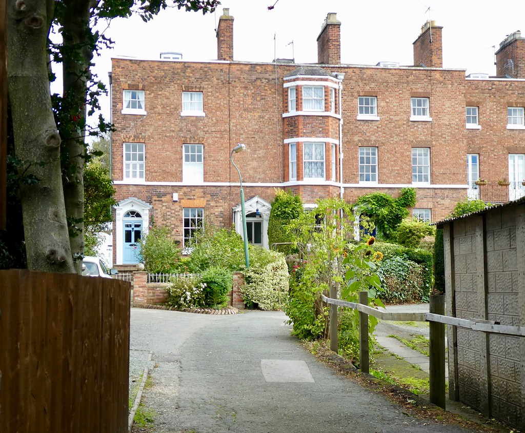 Holywell Terrace. Grade 2 listed. Marian Byrne Flickr