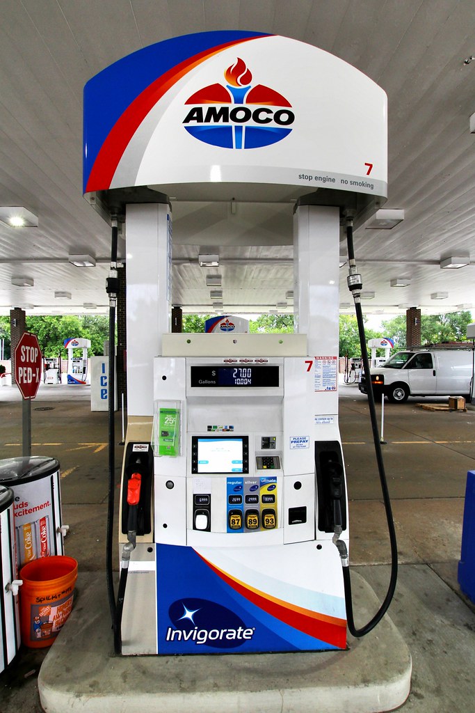 Amoco Gas Station Irving Park & York, Bensenville, IL Flickr