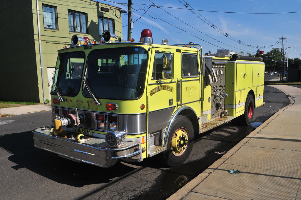 Trenton Fire Department Reserve Engine 1983 Hahn Triborough Flickr