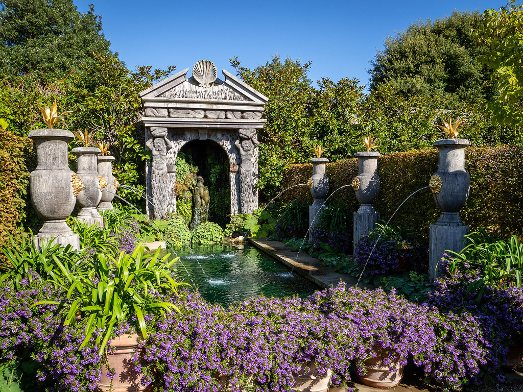Arundel Castle Gardens, Arundel The fountains and structur… Flickr