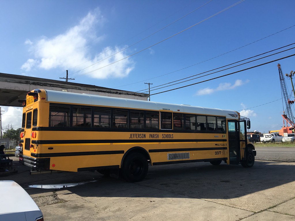 Jefferson Parish Public Schools (Bus; 357) "Bus is owned a… Flickr