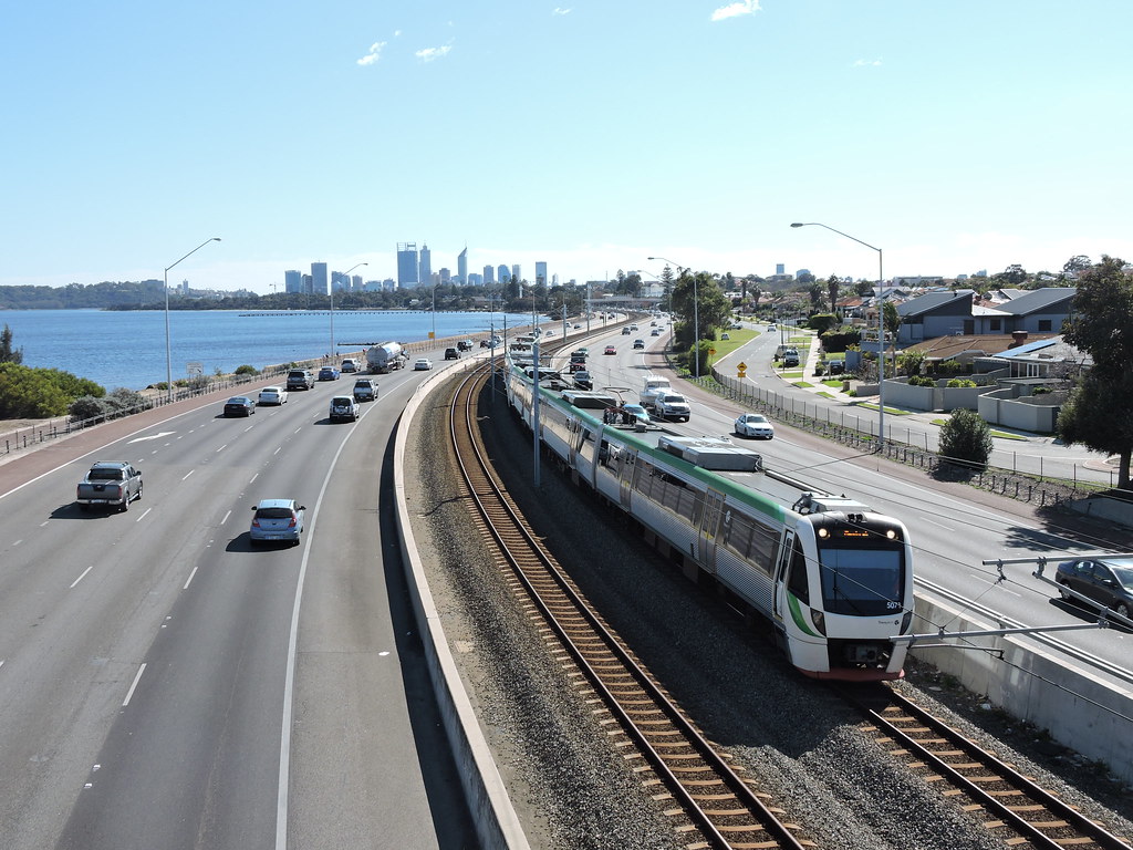 Kwinana Freeway, Como Kwinana Freeway passing along Melvil… Flickr