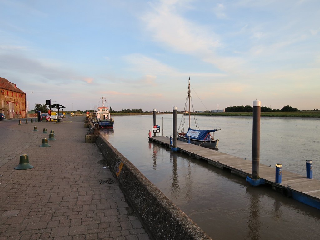 View South Great Ouse 837 pm. South Quay, King's Lynn _… Flickr