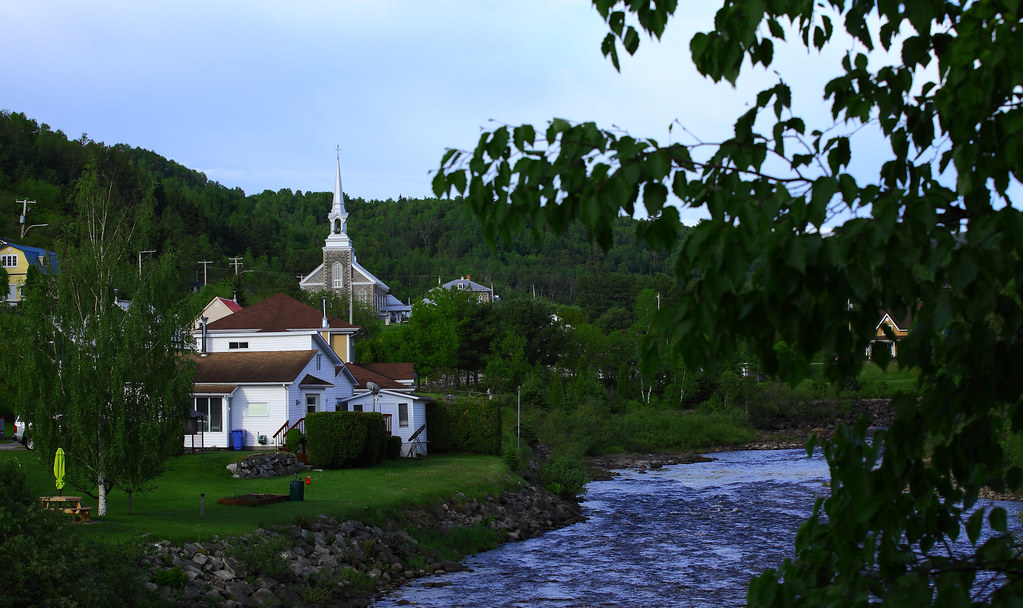 L'église de l'anse StJean dans le Fjord ! Yves Courtemanche Flickr