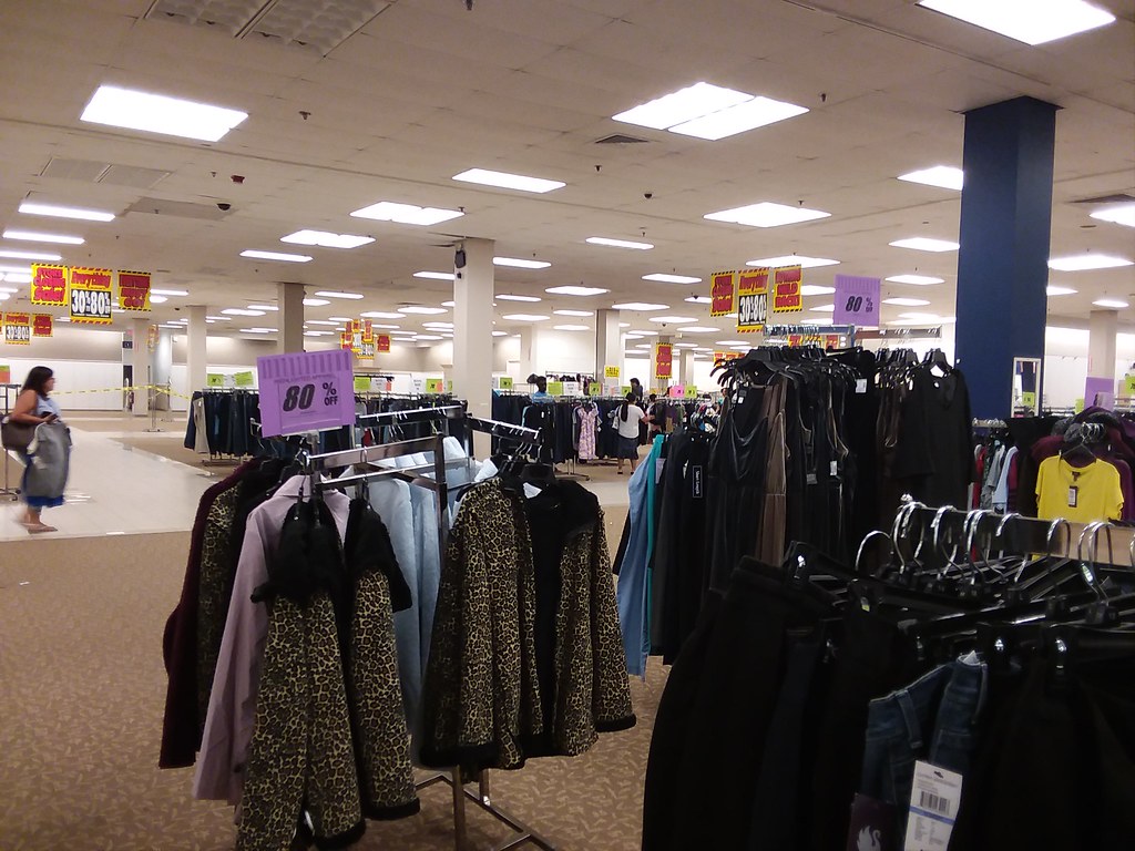 Coats Sears Quaker Bridge Mall. Opened 1976, closed Septem… Flickr