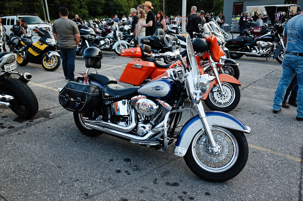 R0022416 "Bike Night in Paris 18TH Sept. 2018"; "Bike Nigh… Flickr