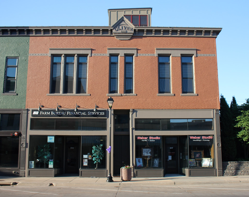 Oliver Building Hastings, NE Tom McLaughlin Flickr