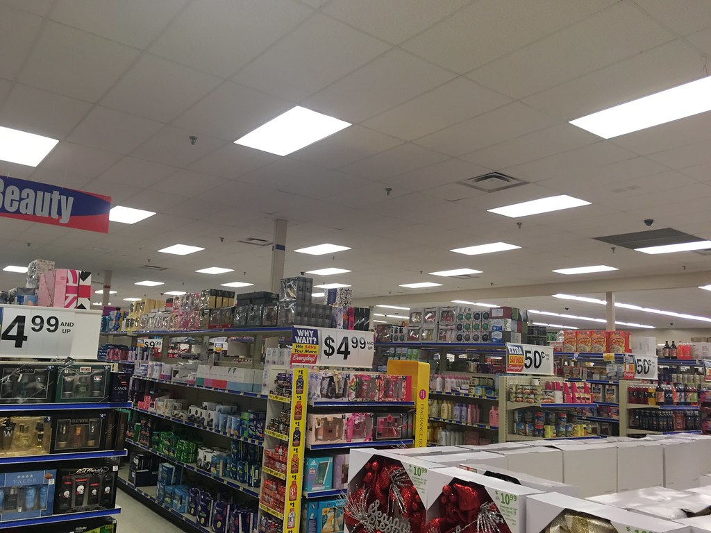 Roses of Sanford, NC Located in the Riverbirch Shopping Ce… tubabren Flickr