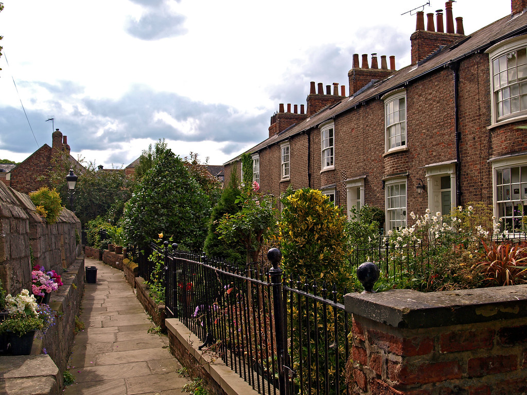 Pretty little Tower Place, York These pretty houses are tu… Flickr