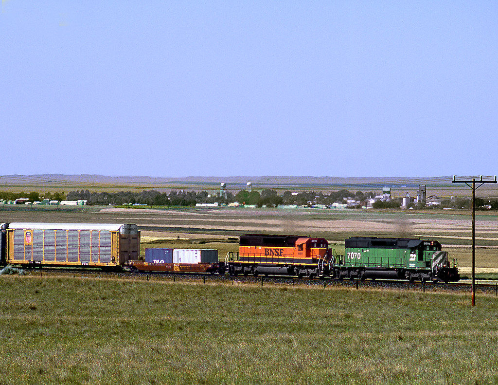 Chester MT Sunday August 12th 2001 1137MDT Eastbound vehic… Flickr